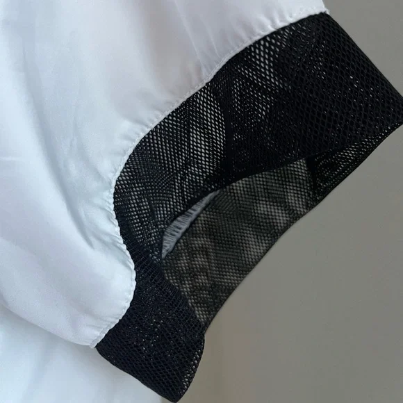 NWOT (New Without Tag) CALVIN KLEIN Hoodie / Crop Top - Picture 10 of 16